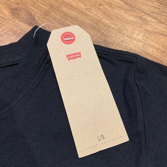Boys grey on black Levi's T-shirt - Picture 4 of 9